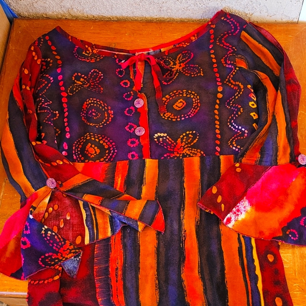 Vibrant Cold Shoulder Bohemian Flutter Sleeves sz M